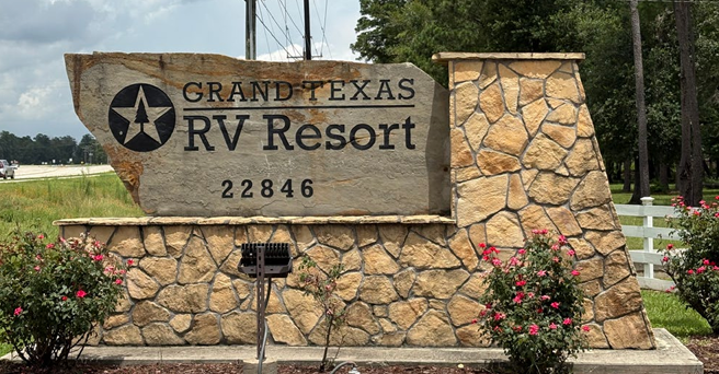 RV Park - Elegant New Caney
