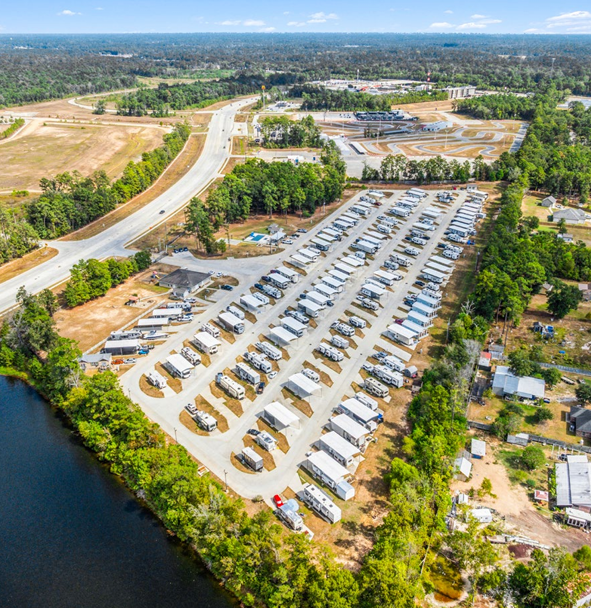RV Park - Elegant New Caney